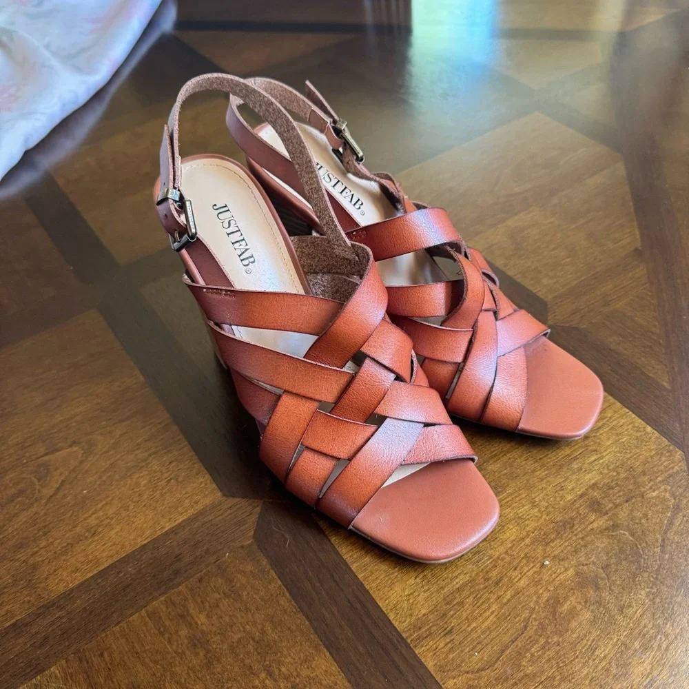 JustFab high heels sandals NWOB